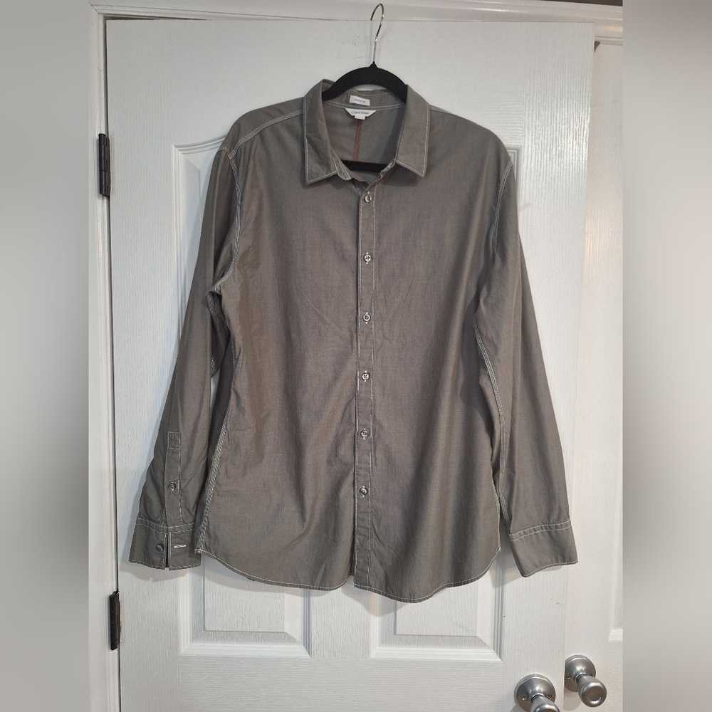 Calvin Klein Men's Casual Gray Button Down Shirt